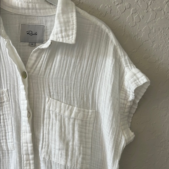 Rails cito crinkle short sleeve Button-Up Shirt size Medium organic cotton - Picture 6 of 7